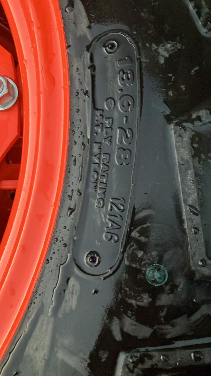 Set of shop soiled Bridgestone tyres for L2 (8stud)