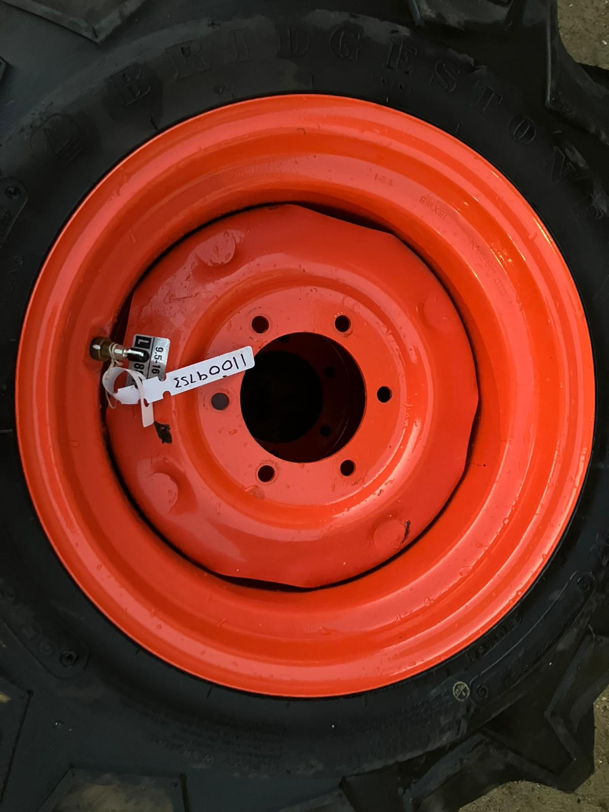 Set of shop soiled Bridgestone tyres for L2 (8stud)