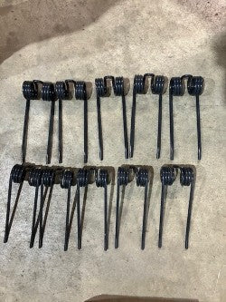 KV-VF06572888 Baler pick up tines to fir Vicon, Kverneland, Kuhn and Deutz Fahr baler.