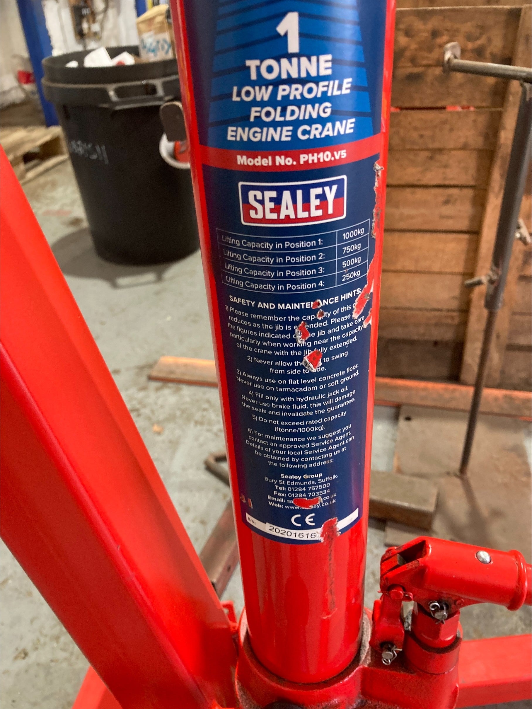 Folding Engine Crane