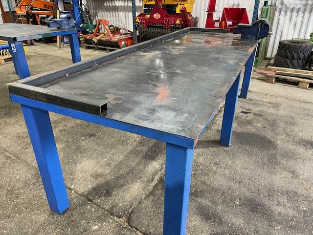 Steel workbench 3m with 8" Vice