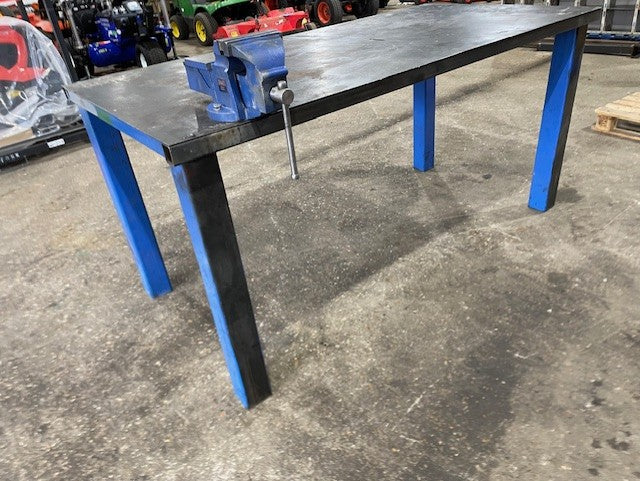 Steel workbench, 2m with 6" vice